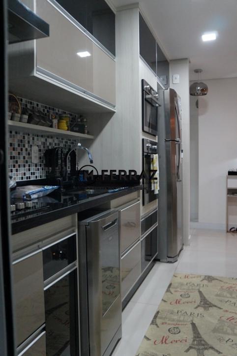 Apartamento à venda com 2 quartos, 68m² - Foto 12