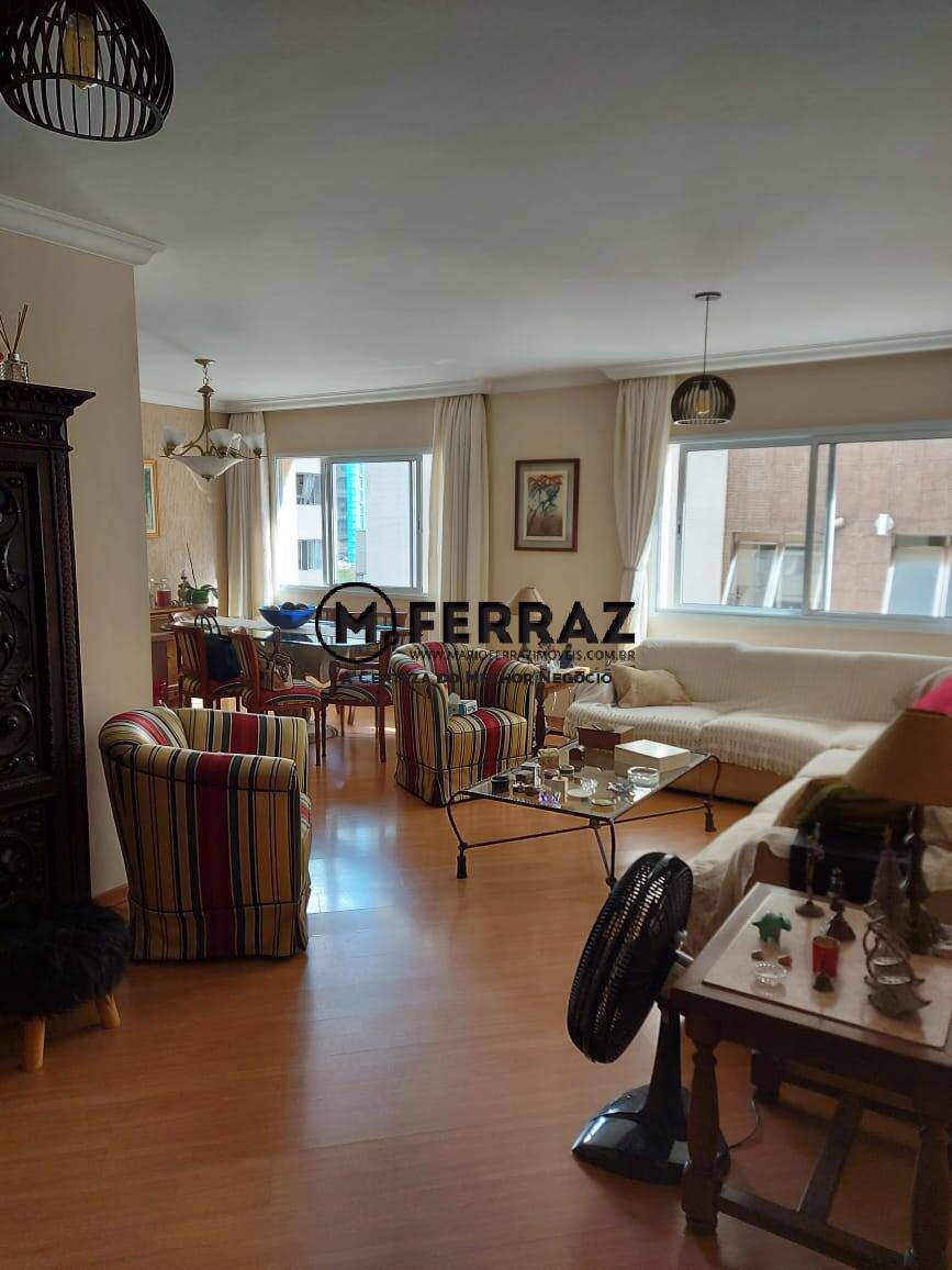 Apartamento à venda com 3 quartos, 134m² - Foto 1