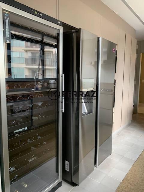 Apartamento à venda com 3 quartos, 322m² - Foto 24