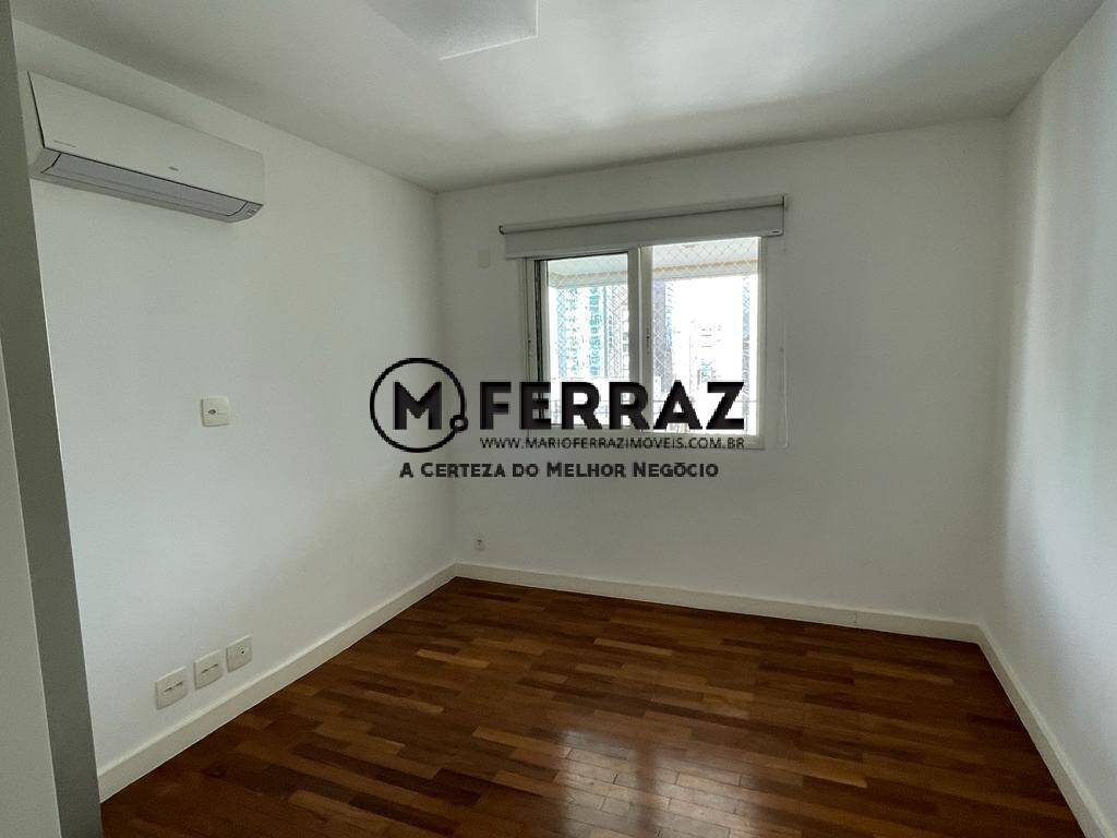 Apartamento para alugar com 3 quartos, 225m² - Foto 8