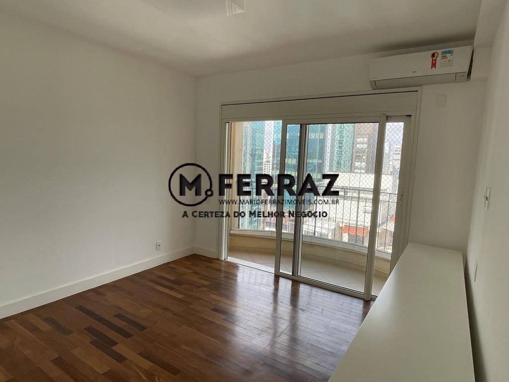 Apartamento para alugar com 3 quartos, 225m² - Foto 18