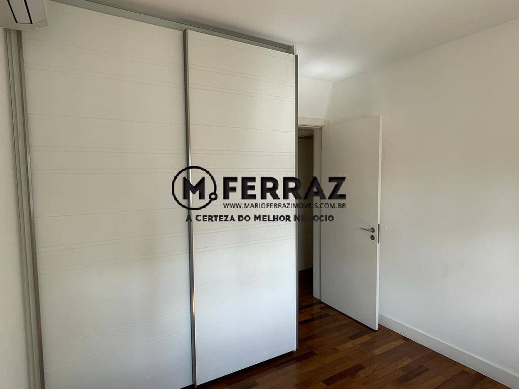 Apartamento para alugar com 3 quartos, 225m² - Foto 20