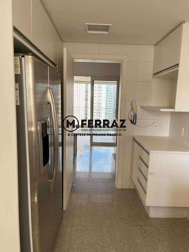 Apartamento para alugar com 3 quartos, 225m² - Foto 25