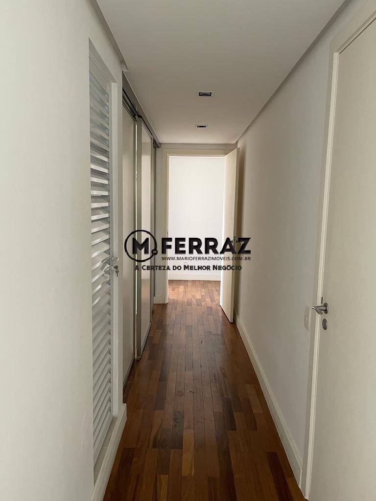 Apartamento para alugar com 3 quartos, 225m² - Foto 28