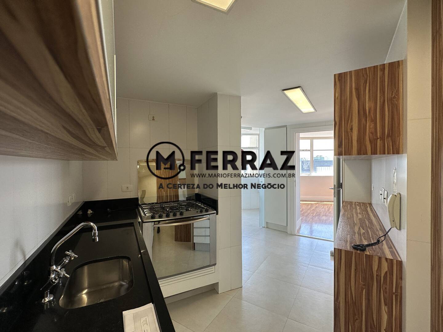 Apartamento à venda com 3 quartos, 177m² - Foto 7