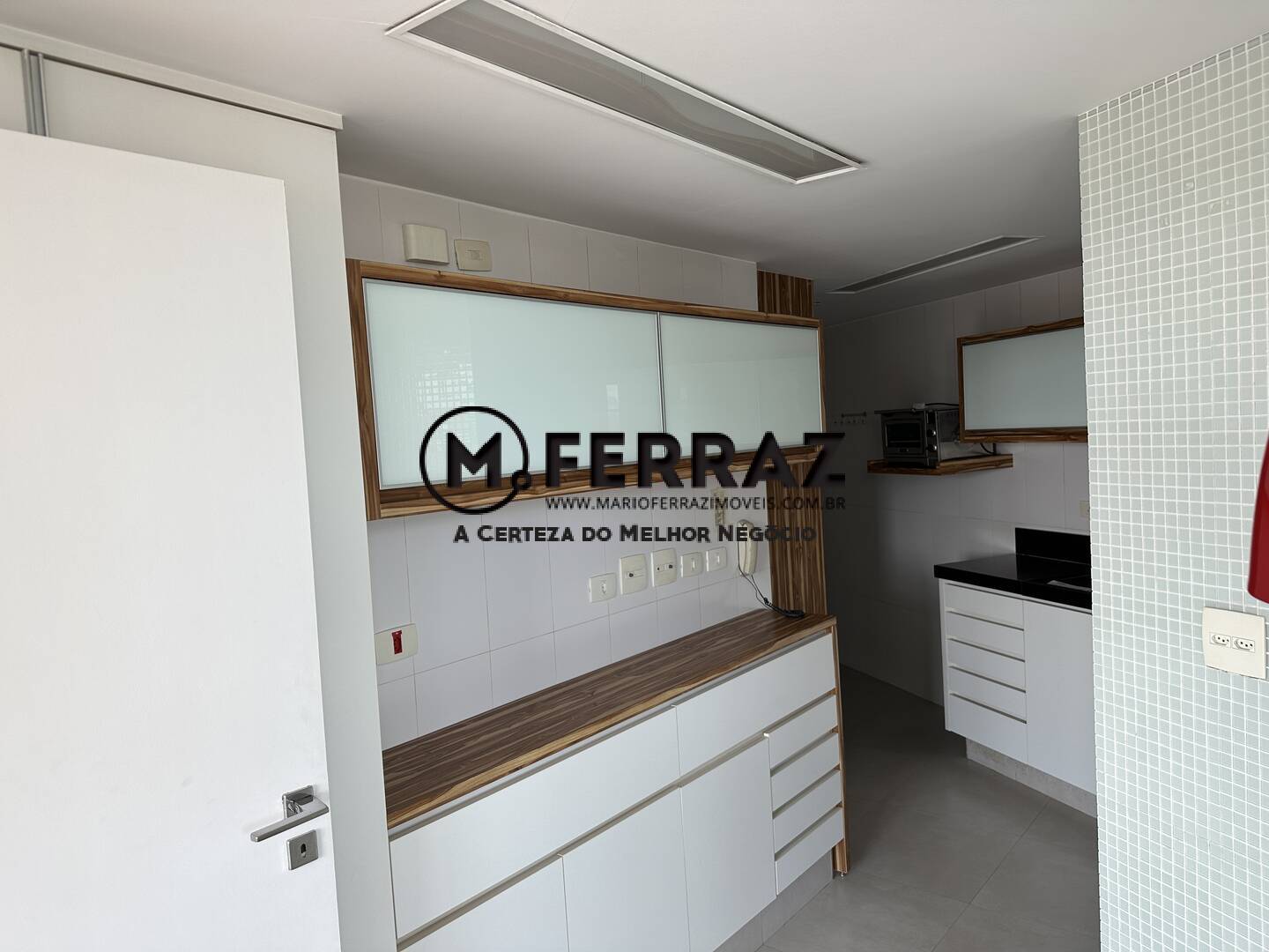 Apartamento à venda com 3 quartos, 177m² - Foto 11