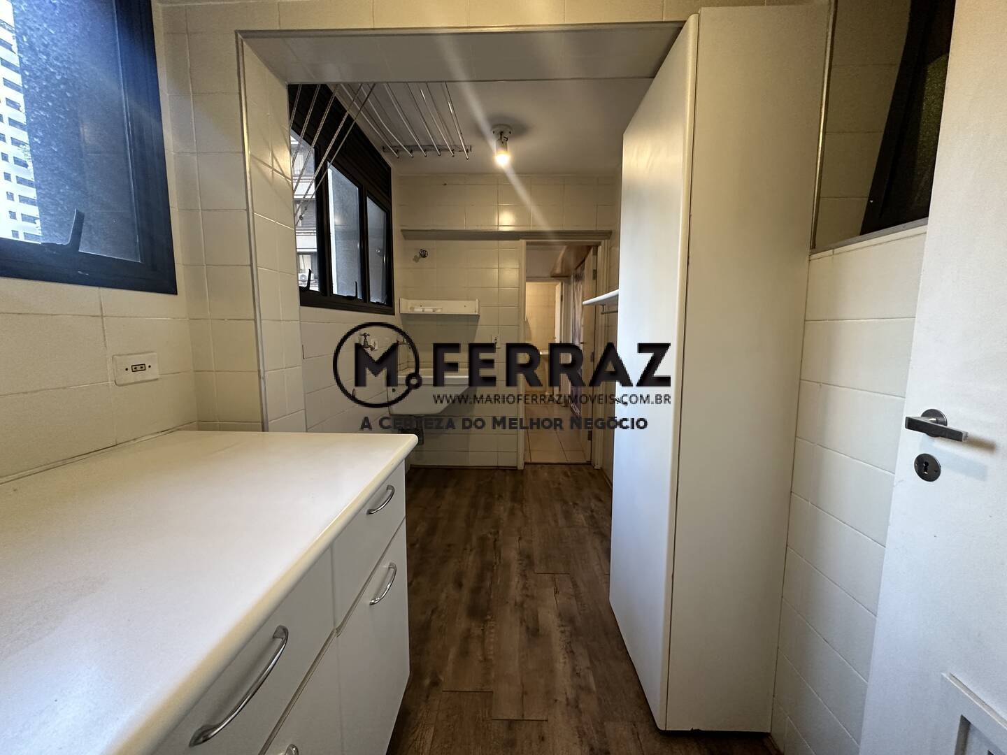 Apartamento à venda com 3 quartos, 144m² - Foto 19