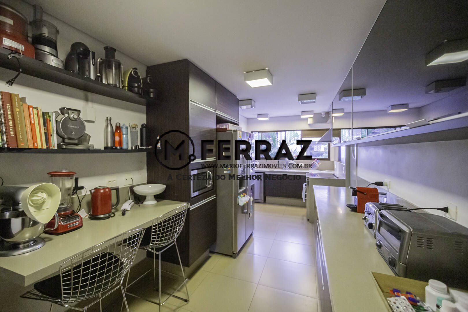 Apartamento à venda com 4 quartos, 220m² - Foto 13