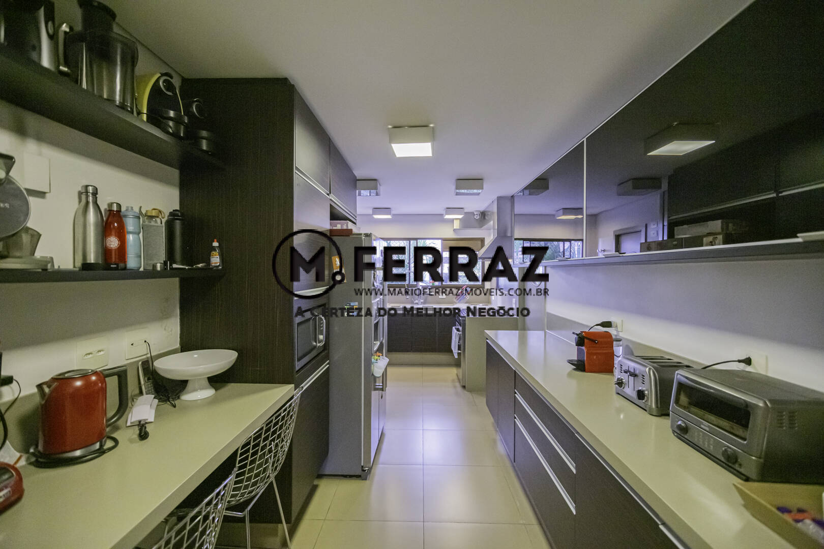 Apartamento à venda com 4 quartos, 220m² - Foto 12