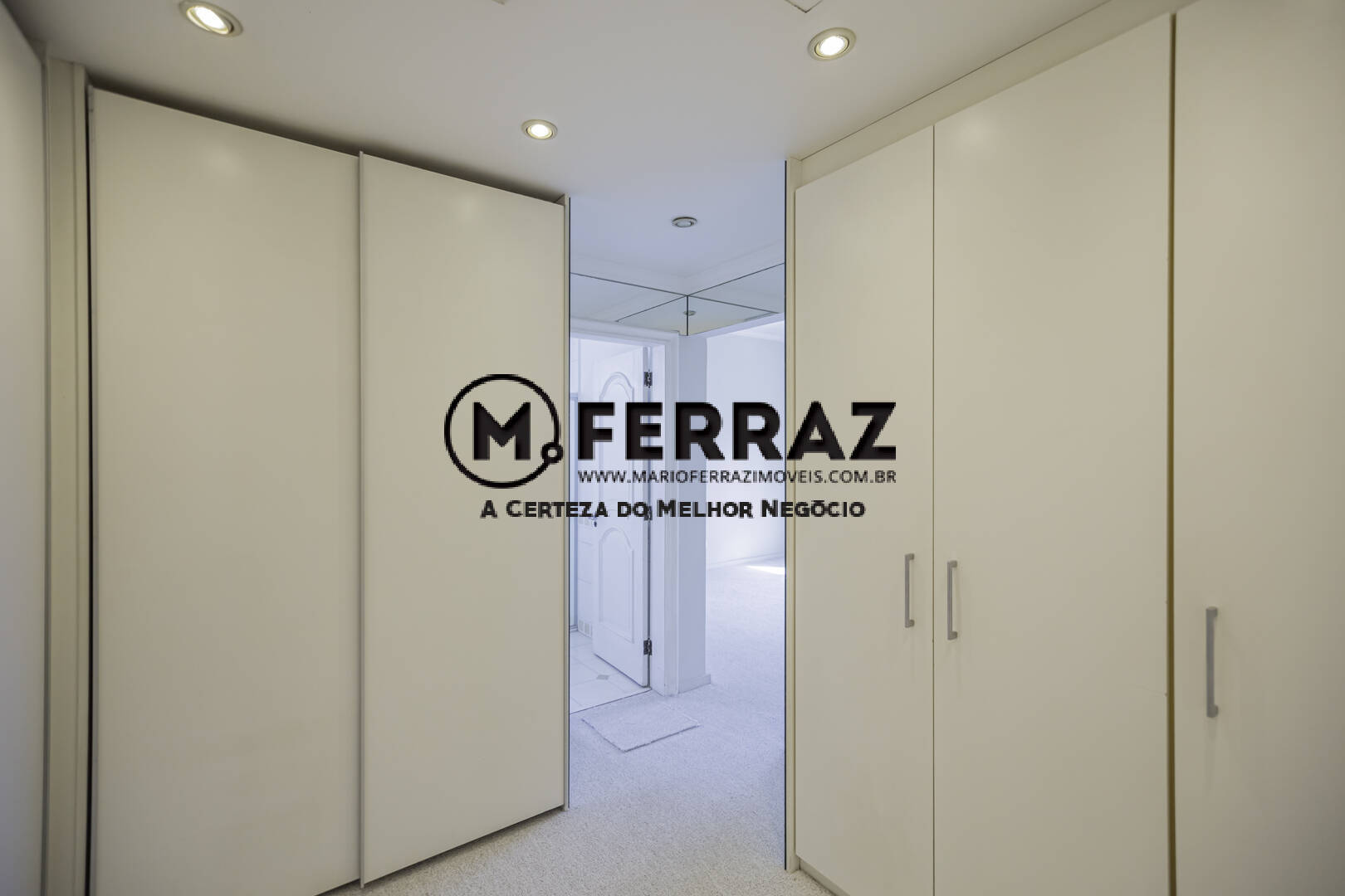 Apartamento para alugar com 3 quartos, 450m² - Foto 36