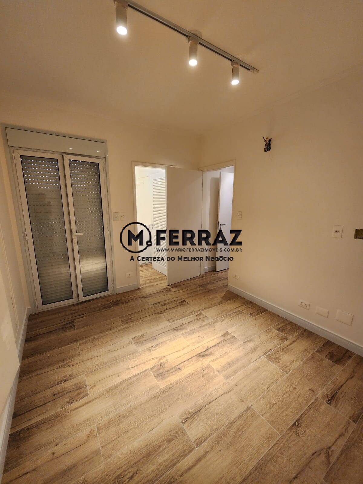 Apartamento à venda com 3 quartos, 188m² - Foto 13