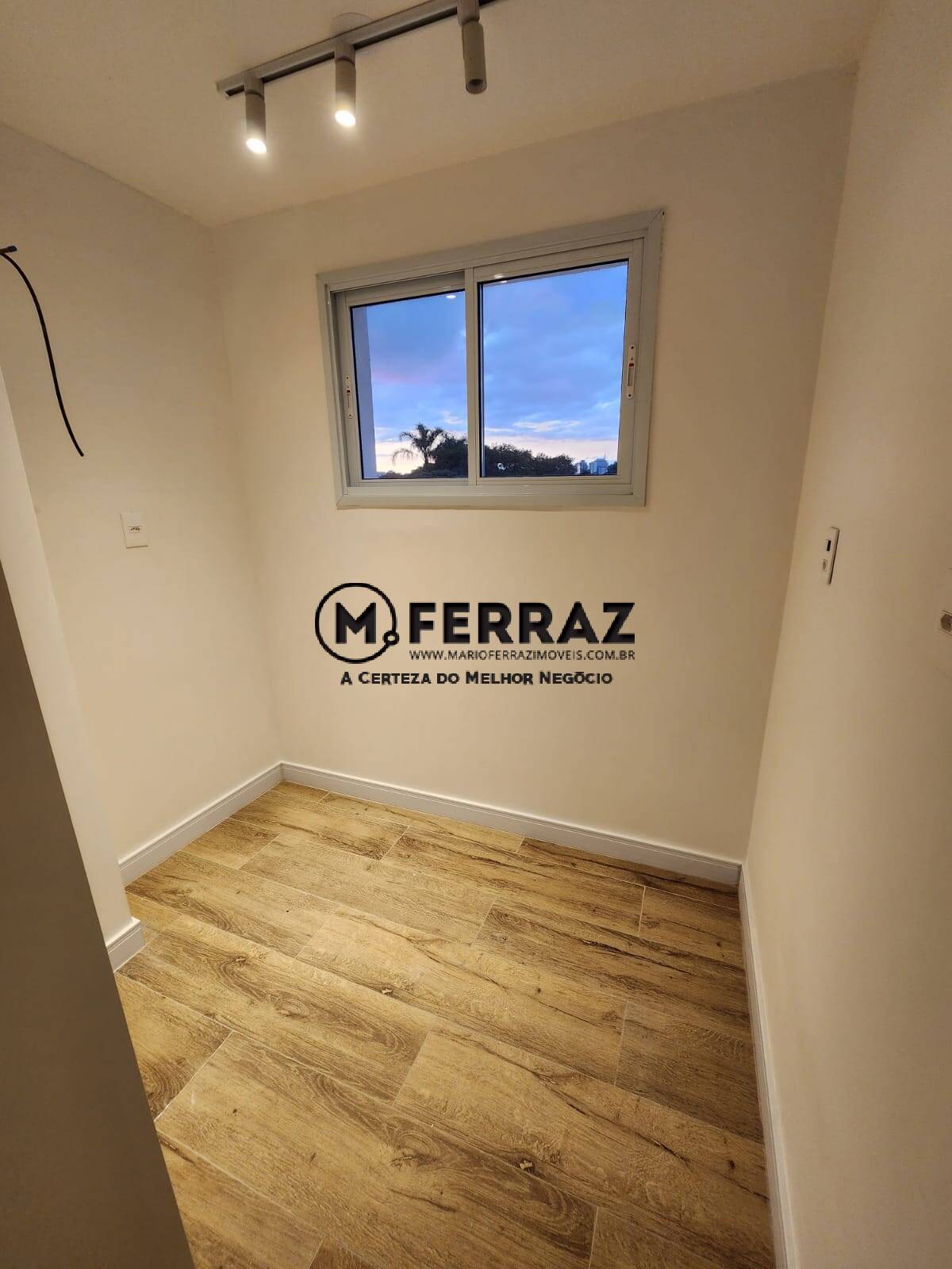 Apartamento à venda com 3 quartos, 188m² - Foto 19