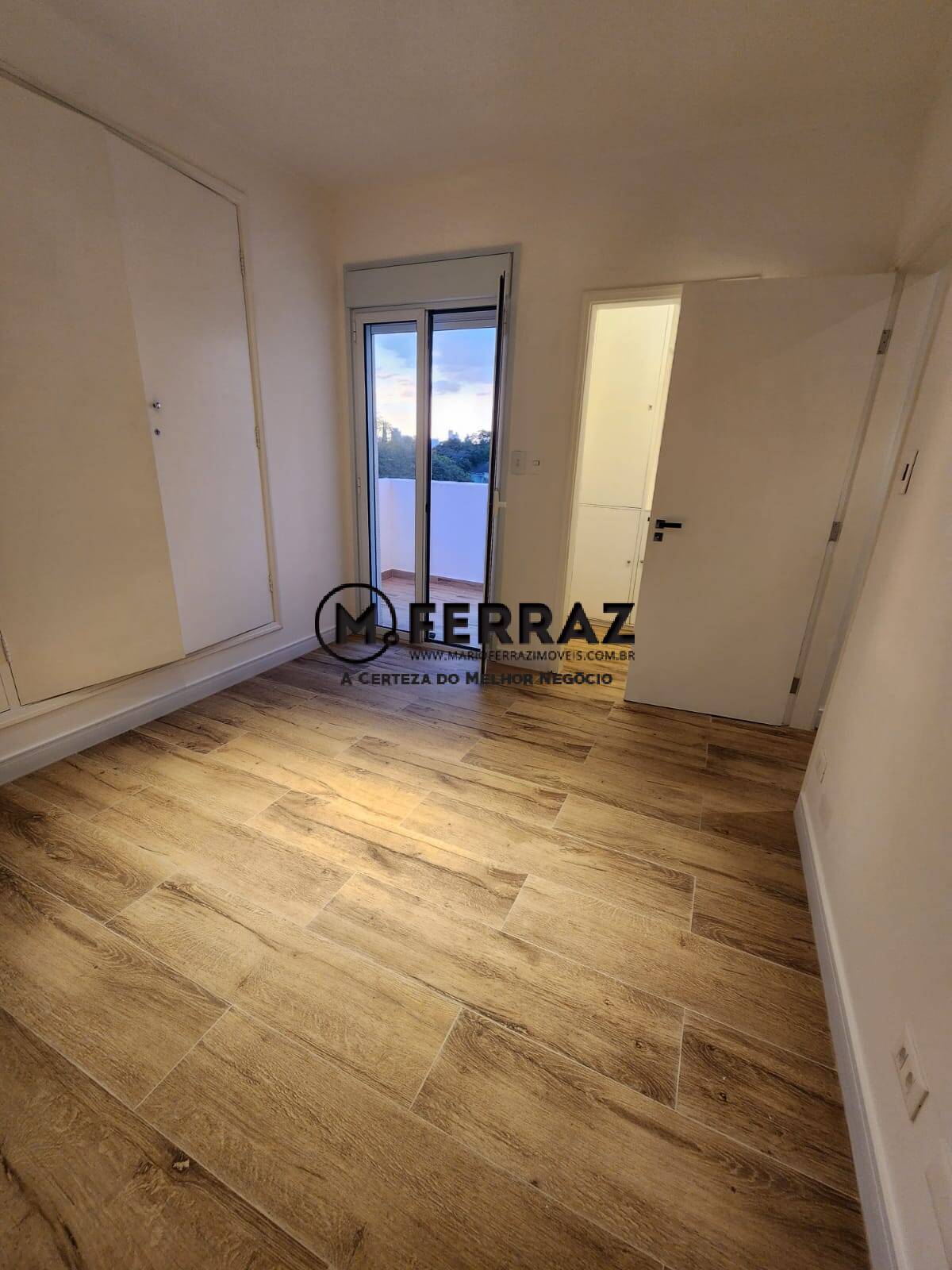 Apartamento à venda com 3 quartos, 188m² - Foto 14