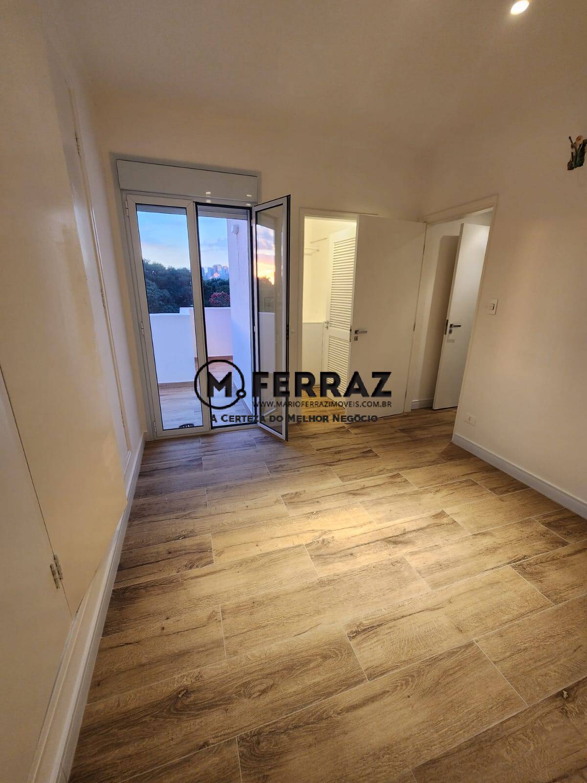 Apartamento à venda com 3 quartos, 188m² - Foto 15