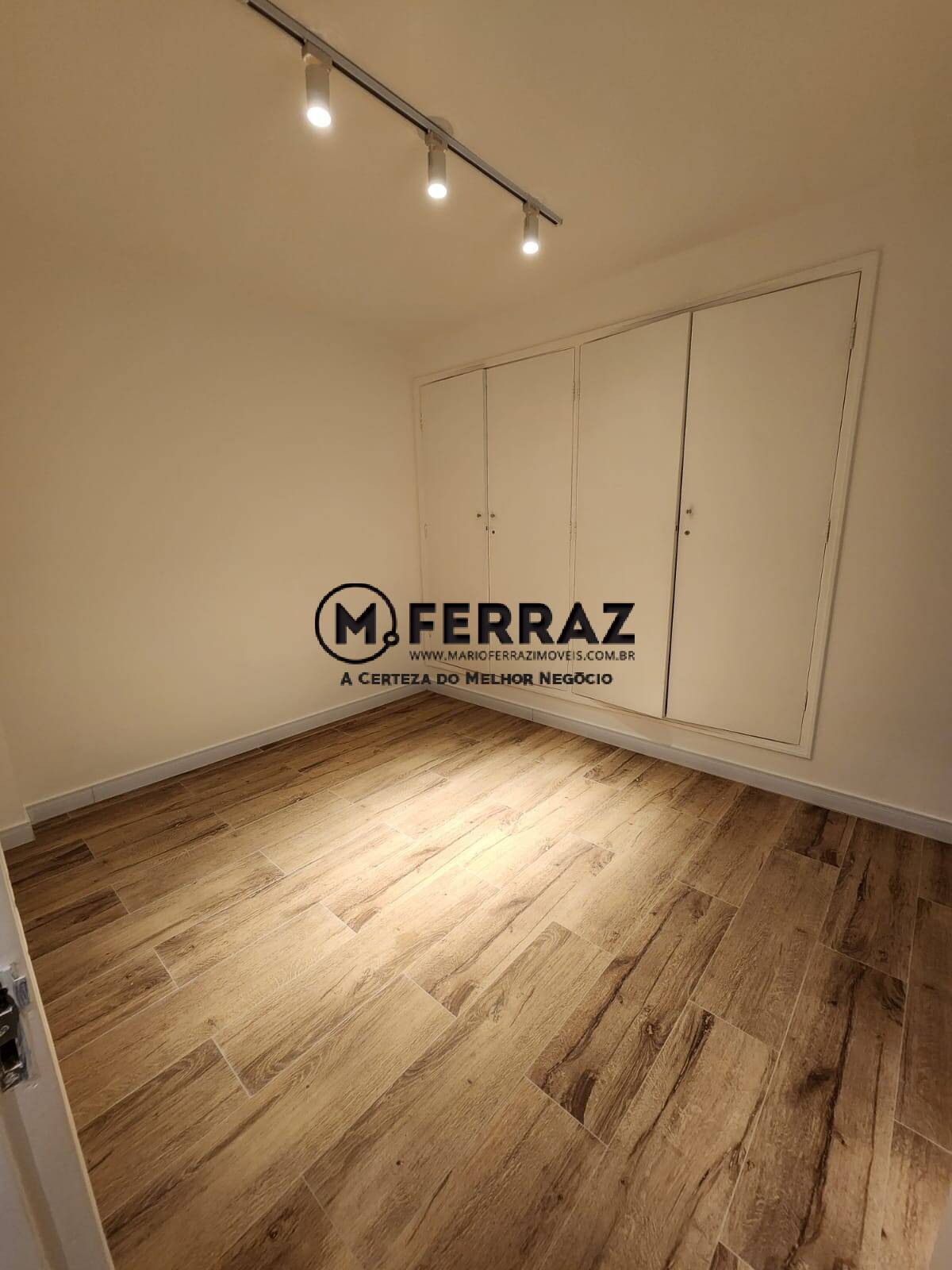 Apartamento à venda com 3 quartos, 188m² - Foto 18