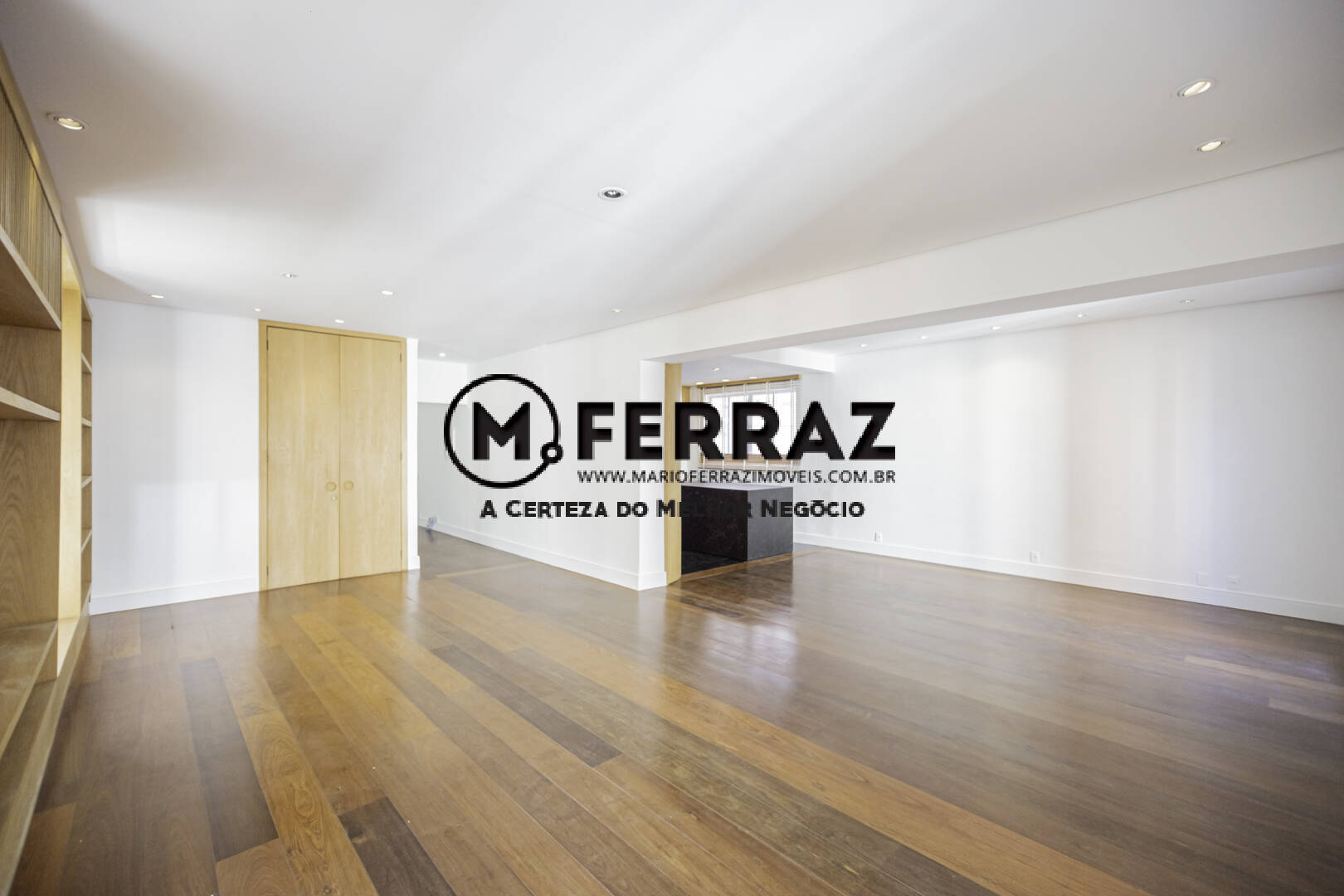 Apartamento à venda com 3 quartos, 230m² - Foto 4