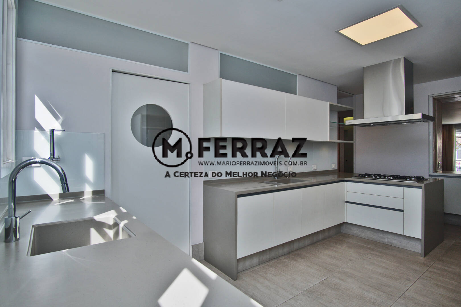 Apartamento para alugar com 2 quartos, 258m² - Foto 12