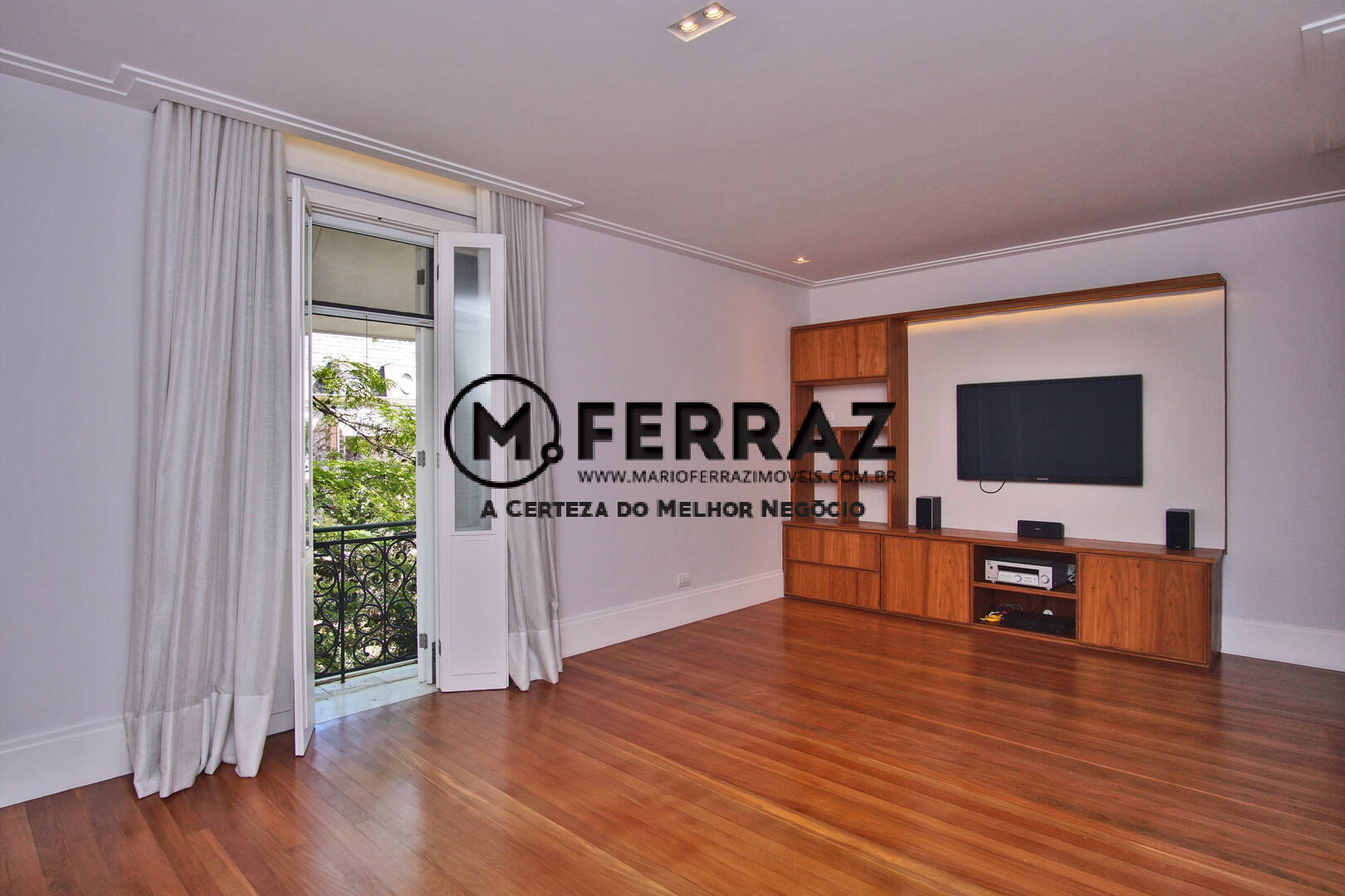 Apartamento para alugar com 2 quartos, 258m² - Foto 14