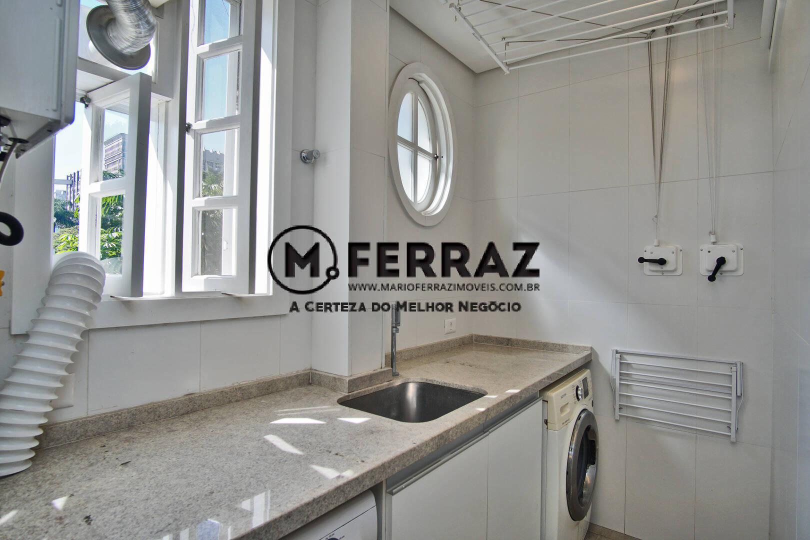 Apartamento para alugar com 2 quartos, 258m² - Foto 24