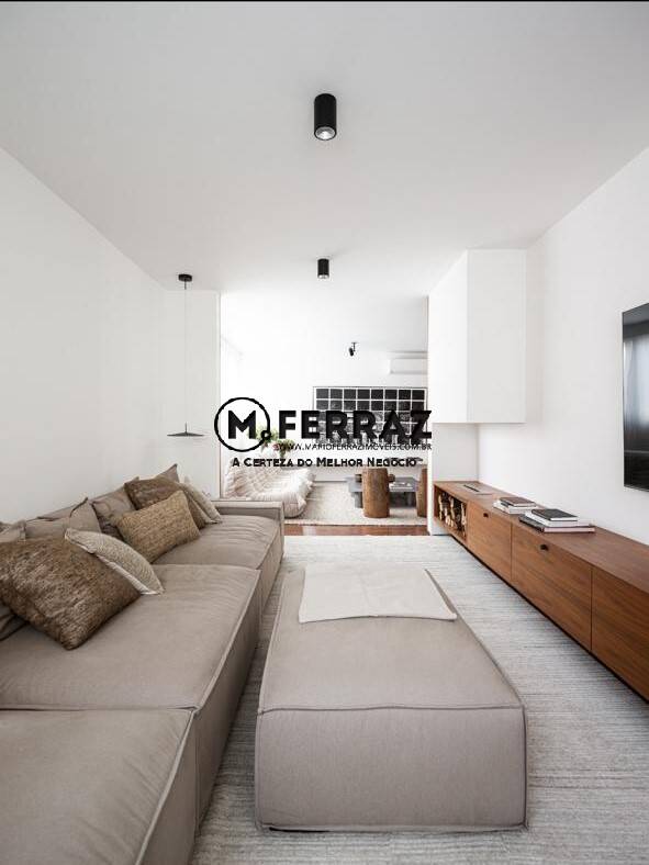 Apartamento à venda com 3 quartos, 241m² - Foto 1