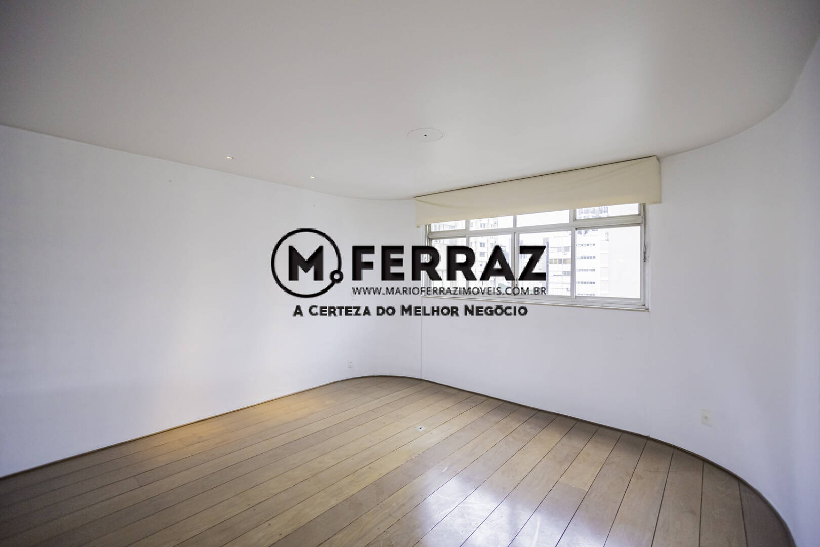 Apartamento à venda com 4 quartos, 235m² - Foto 9