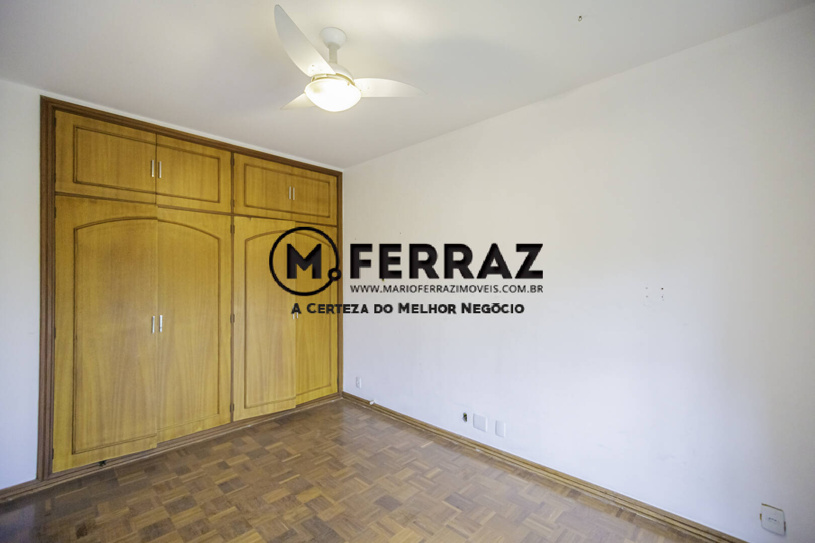 Apartamento à venda com 4 quartos, 235m² - Foto 14