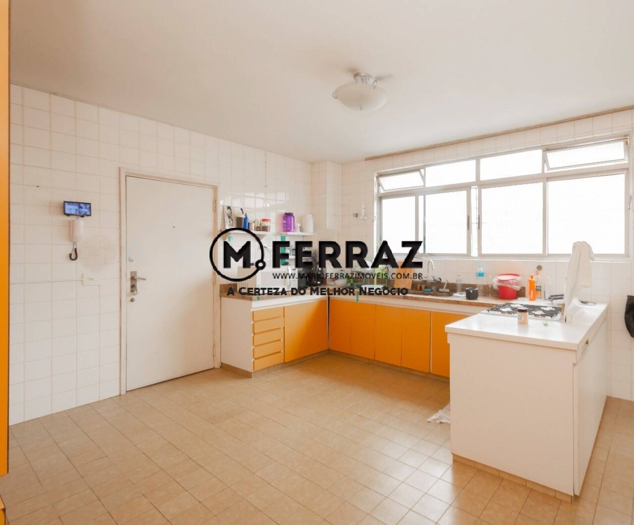 Apartamento à venda com 3 quartos, 240m² - Foto 17