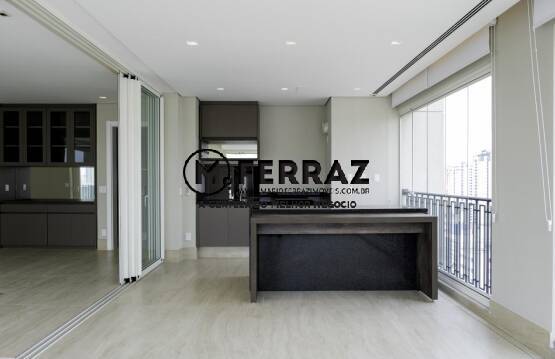 Apartamento para alugar com 4 quartos, 274m² - Foto 2