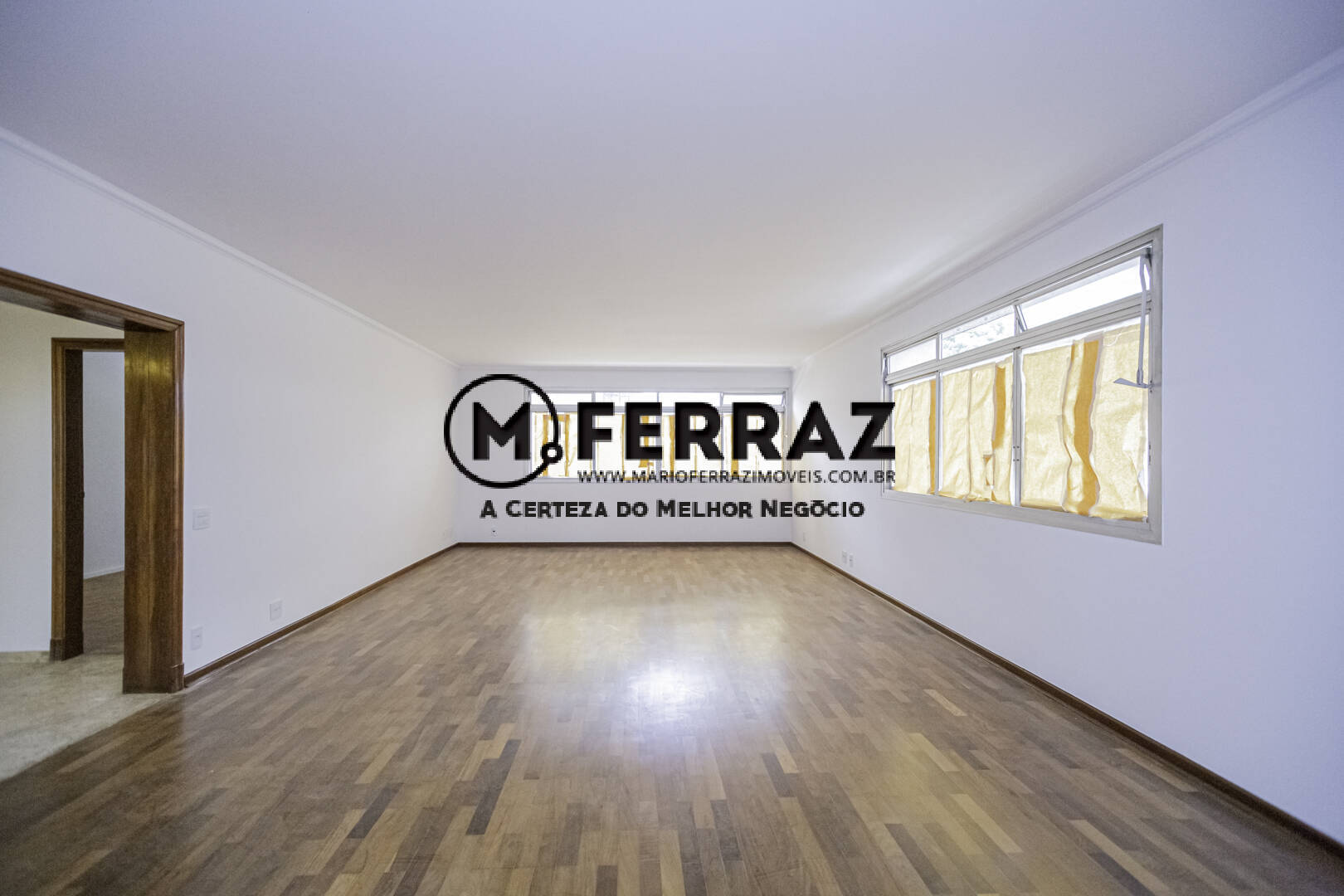 Apartamento para alugar com 3 quartos, 294m² - Foto 2