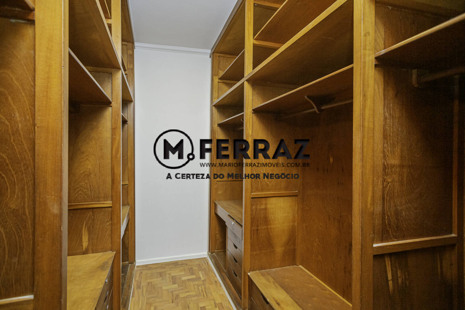 Apartamento para alugar com 3 quartos, 294m² - Foto 17