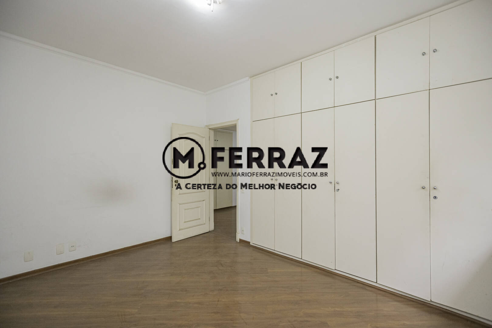 Apartamento à venda com 3 quartos, 294m² - Foto 11