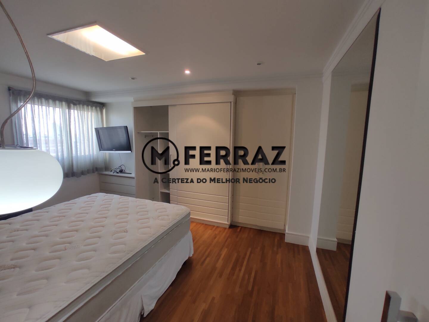 Apartamento para alugar com 1 quarto, 110m² - Foto 11