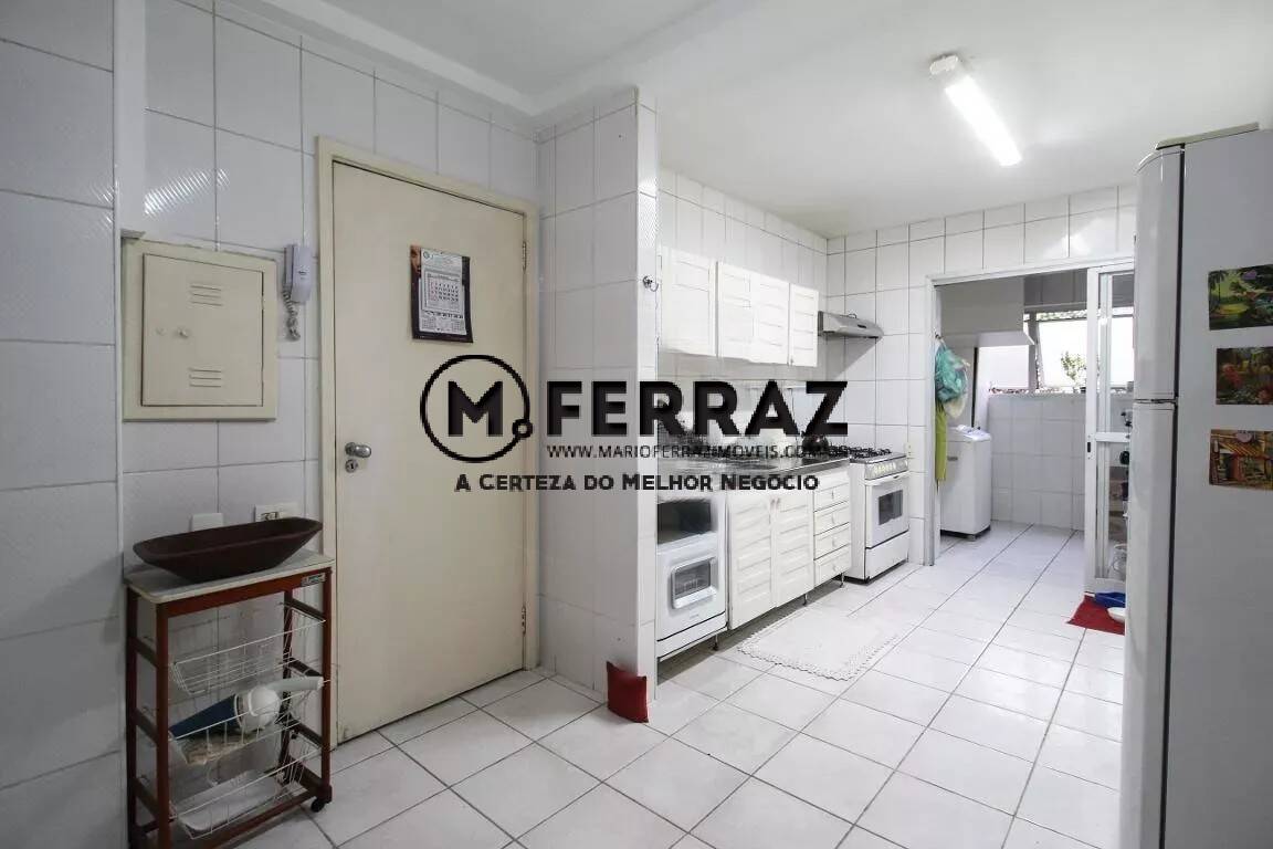 Apartamento à venda com 3 quartos, 200m² - Foto 9