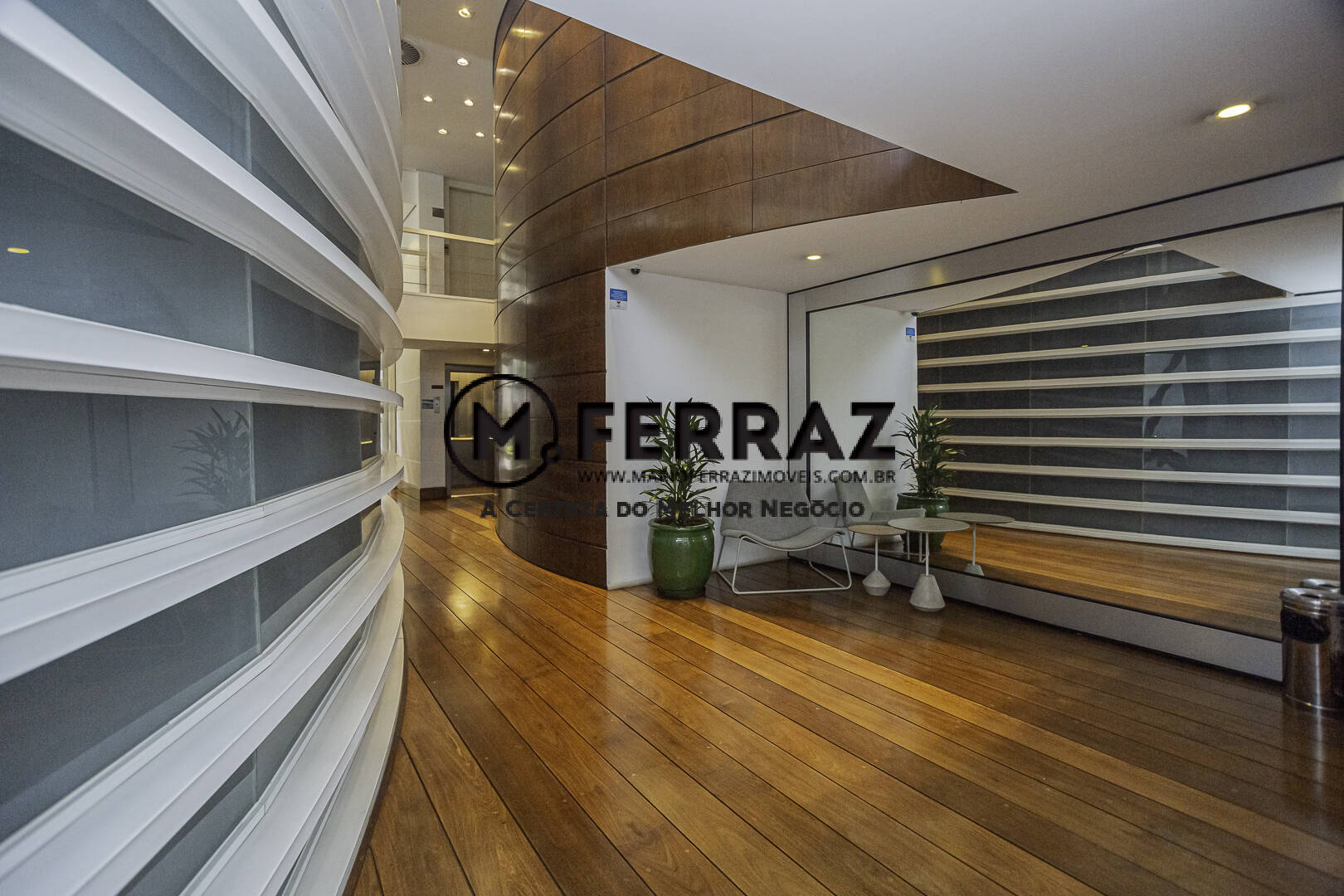 Apartamento para alugar com 2 quartos, 117m² - Foto 14