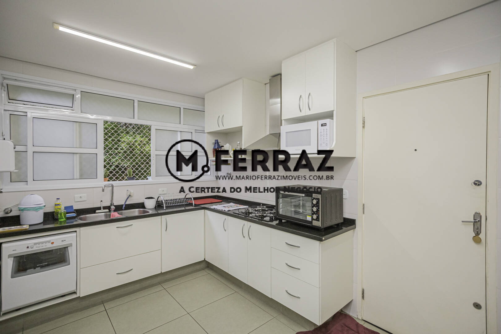 Apartamento à venda com 3 quartos, 176m² - Foto 17