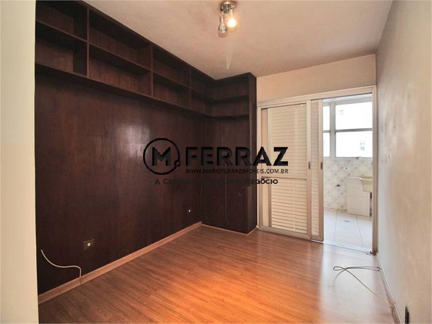 Apartamento à venda com 3 quartos, 182m² - Foto 12