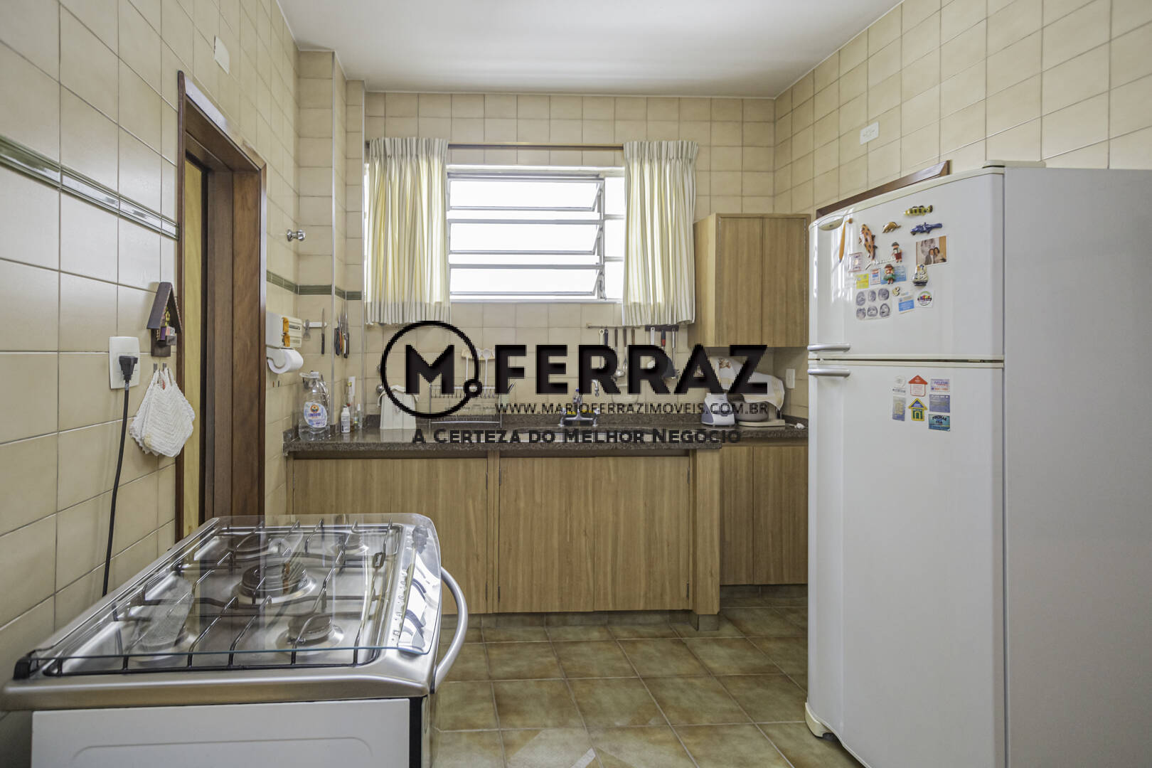 Apartamento à venda com 3 quartos, 137m² - Foto 17