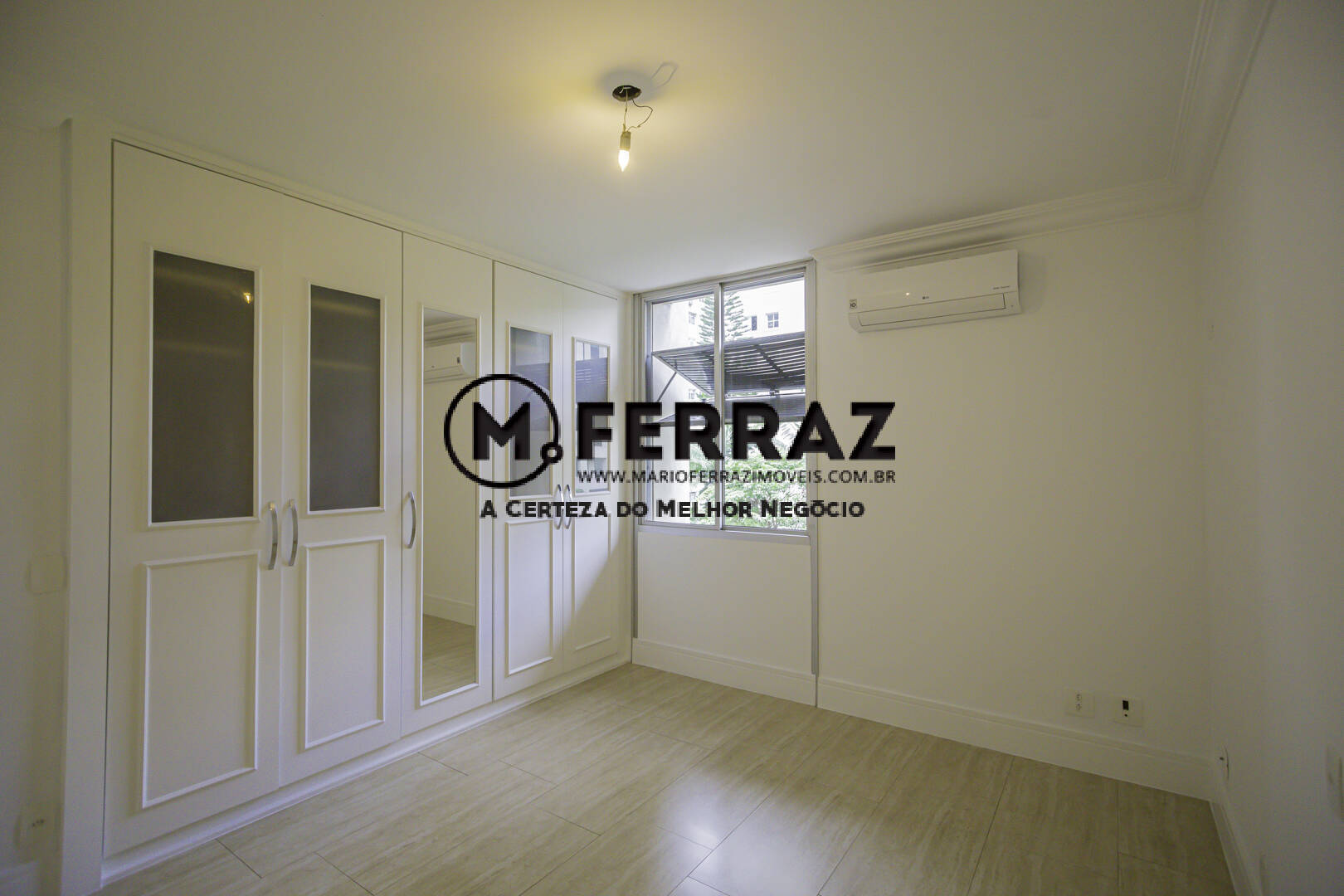 Apartamento à venda com 3 quartos, 227m² - Foto 11