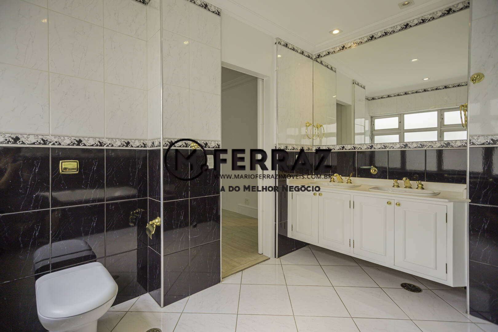 Apartamento à venda com 3 quartos, 227m² - Foto 9