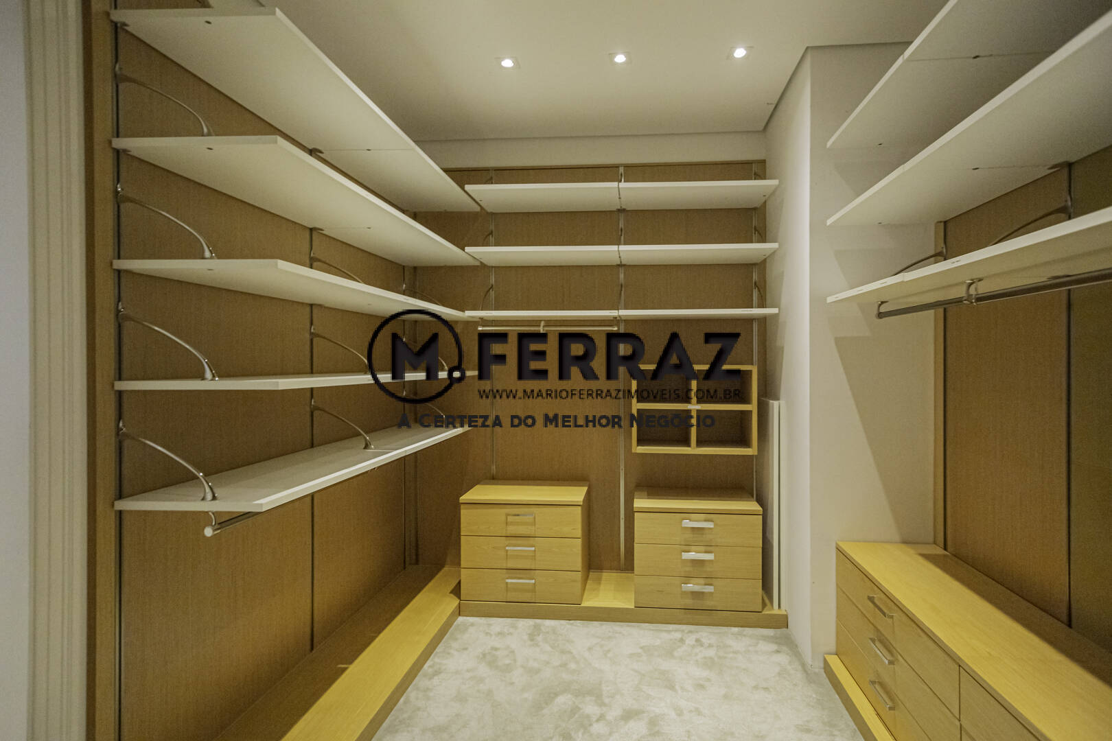 Apartamento à venda com 3 quartos, 405m² - Foto 11