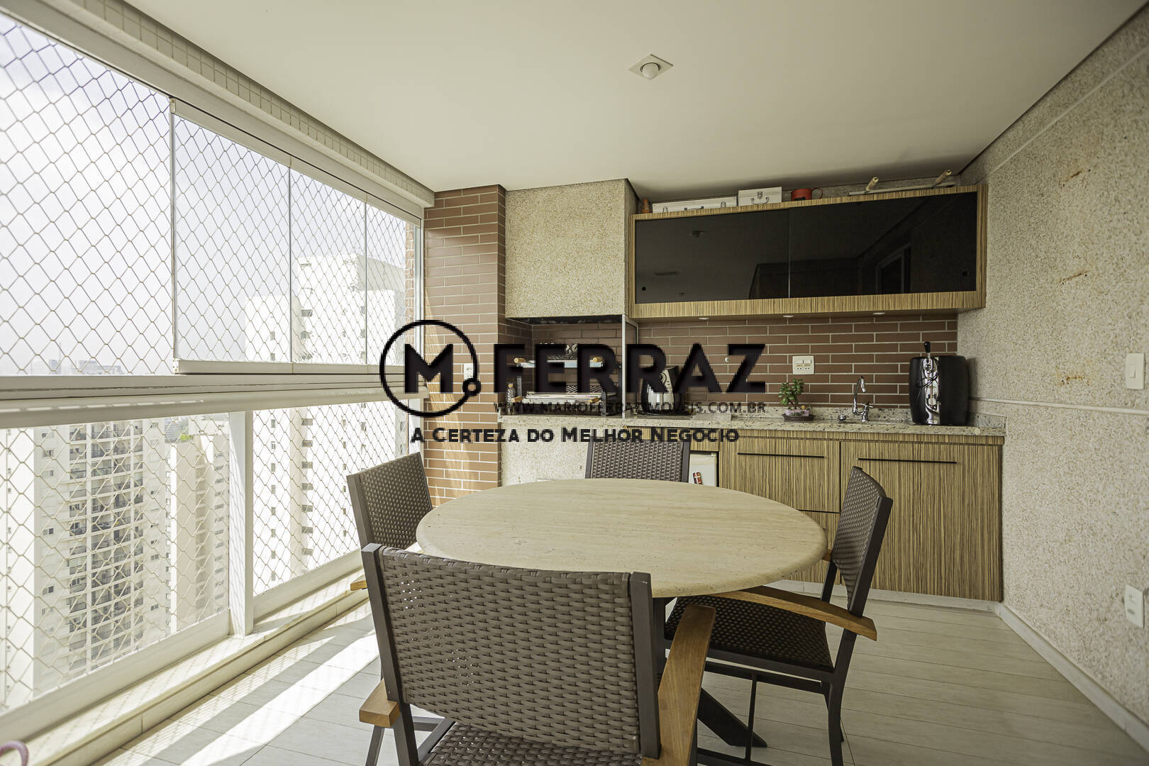 Apartamento à venda com 4 quartos, 261m² - Foto 8