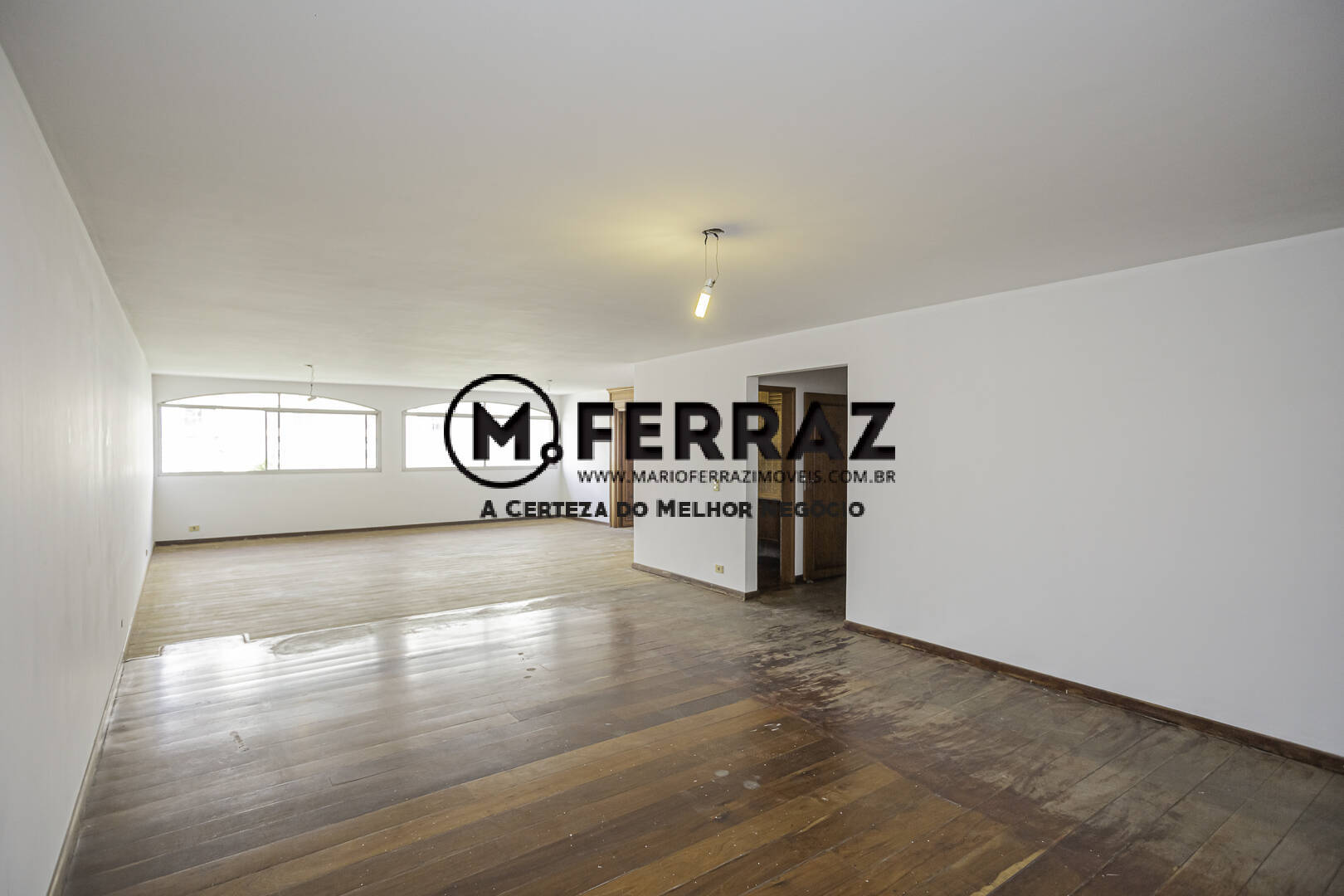 Apartamento à venda com 4 quartos, 260m² - Foto 2