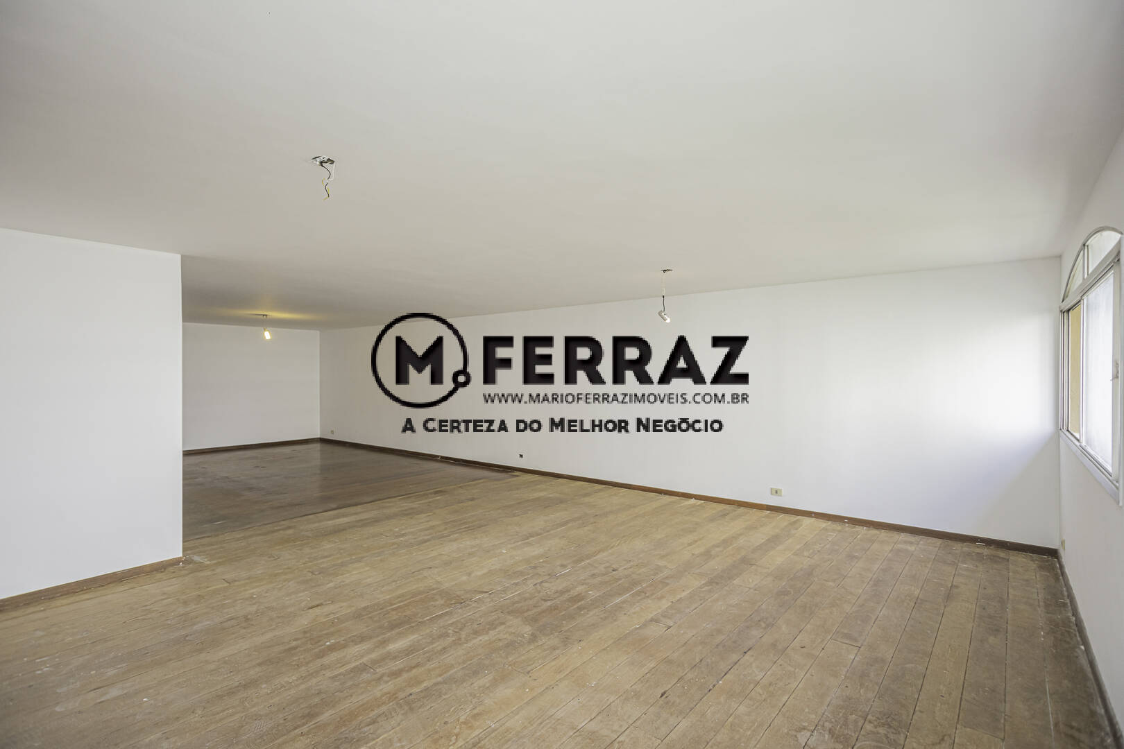 Apartamento à venda com 4 quartos, 260m² - Foto 4