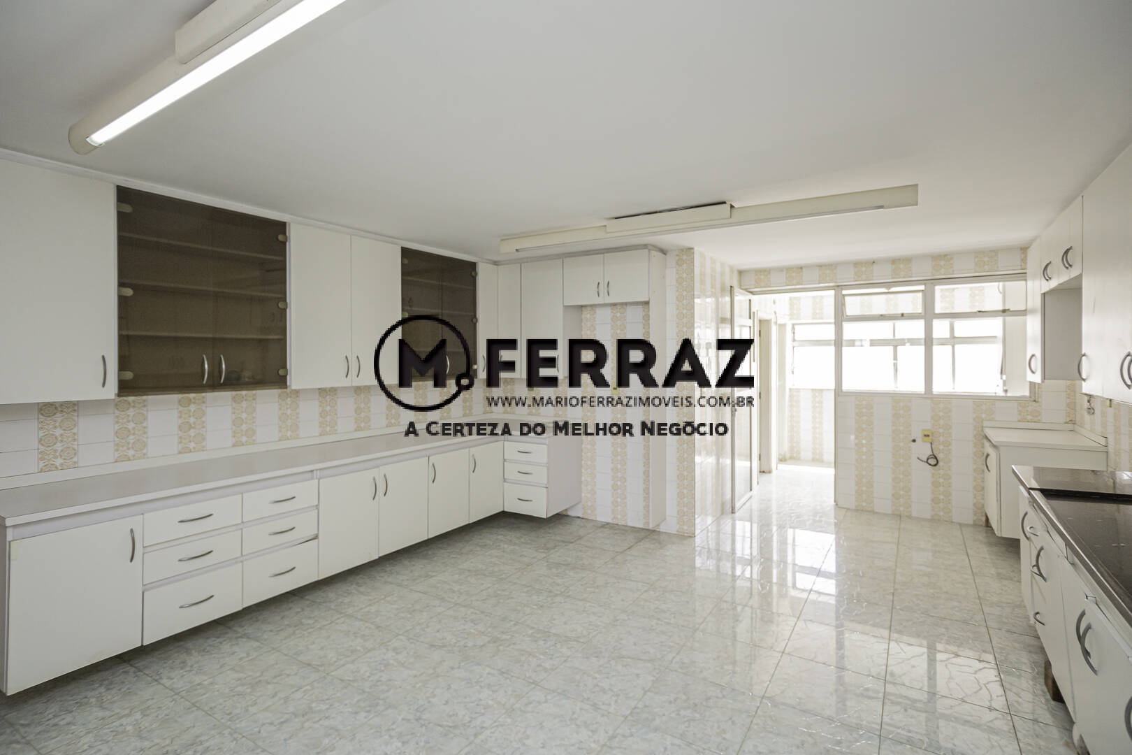 Apartamento à venda com 4 quartos, 260m² - Foto 9