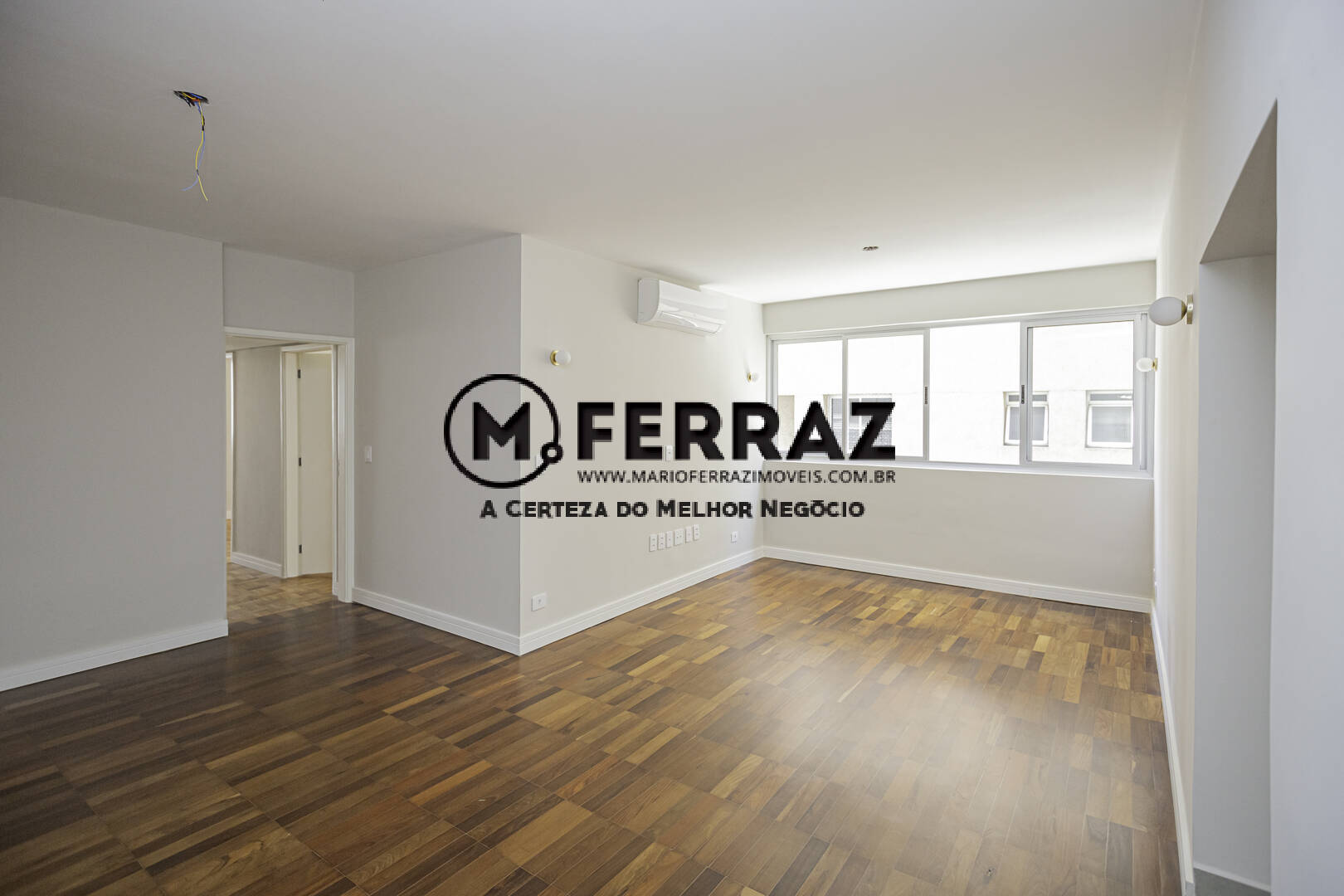 Apartamento à venda com 3 quartos, 105m² - Foto 1