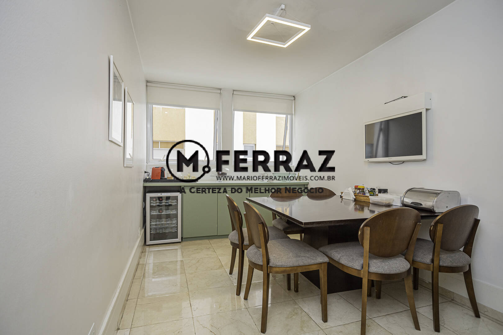 Apartamento à venda com 3 quartos, 256m² - Foto 11