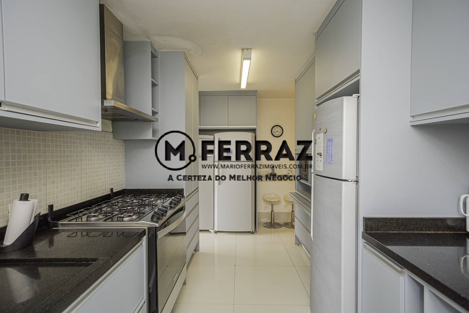 Apartamento à venda com 3 quartos, 256m² - Foto 16