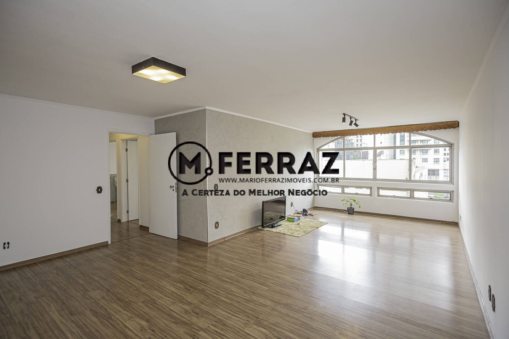 Apartamento à venda com 3 quartos, 123m² - Foto 1