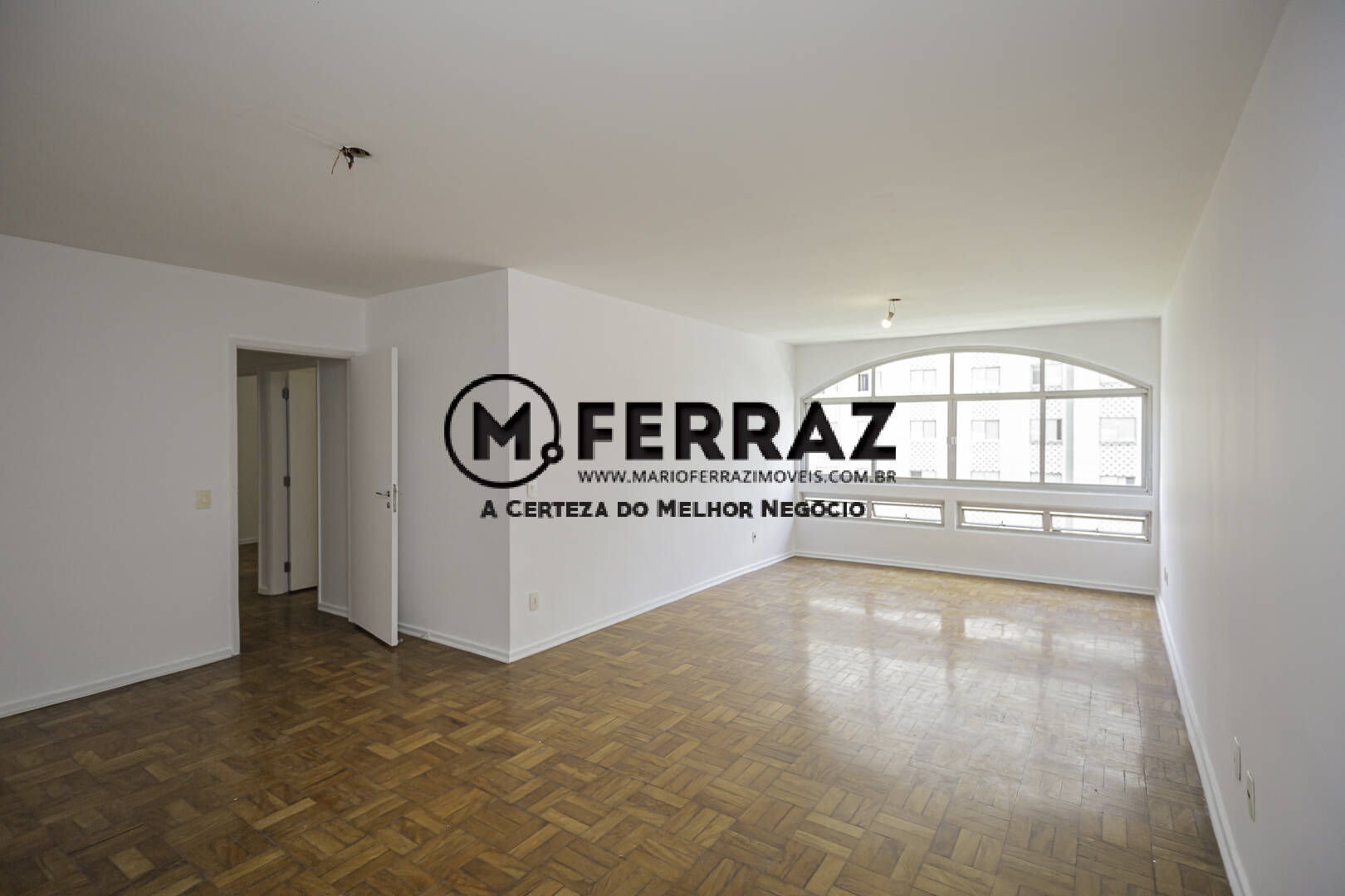 Apartamento à venda com 3 quartos, 123m² - Foto 1