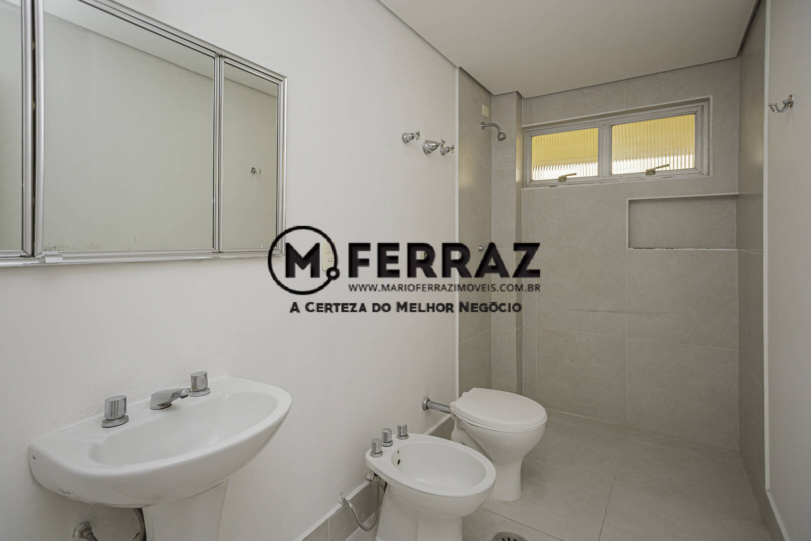 Apartamento à venda com 3 quartos, 123m² - Foto 11